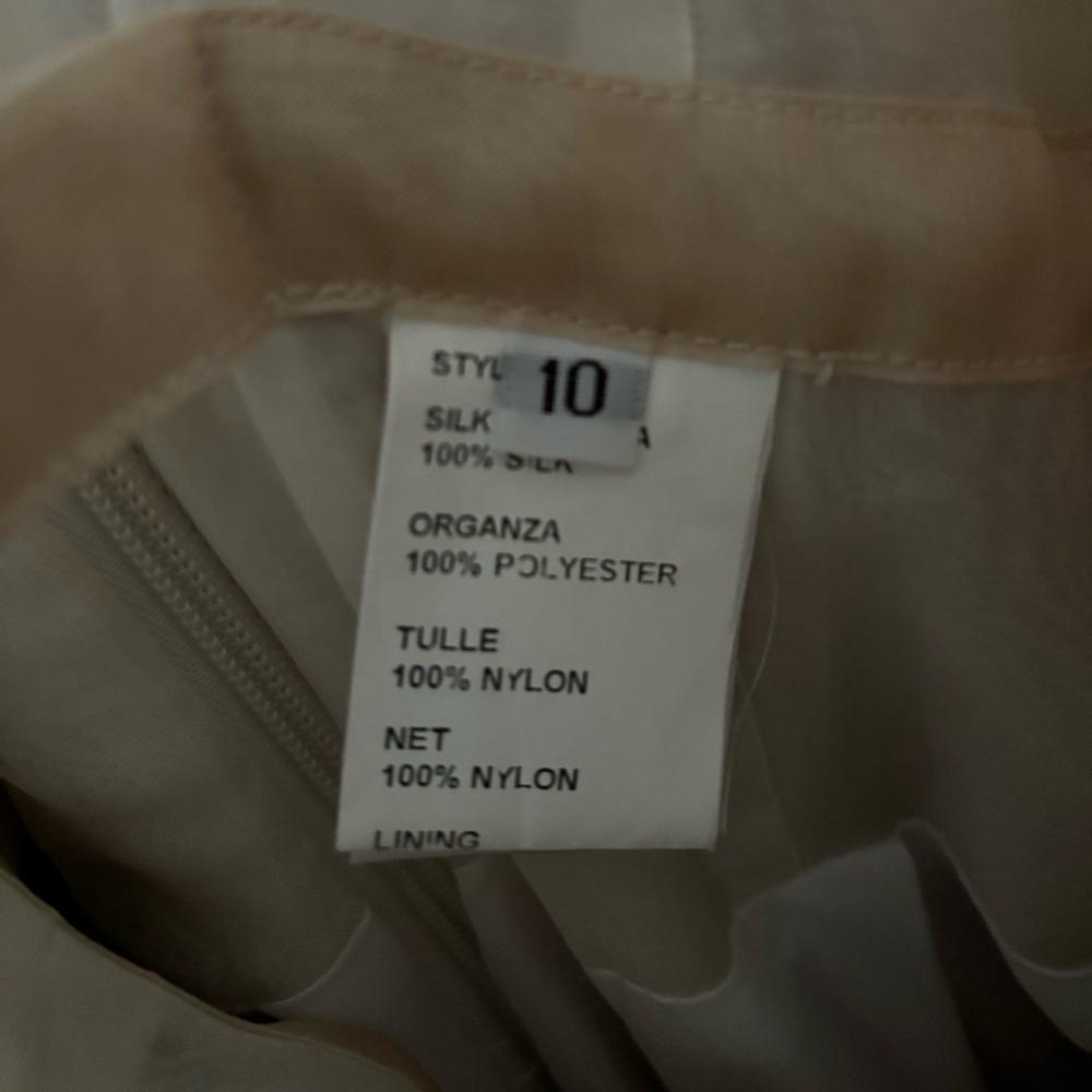 {NEW} Allison Webb Sutton Gown - Picture 7 of 10